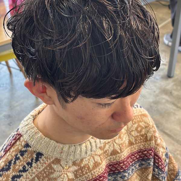 メンズマッシュカットツーブロックスパイラルシャドウパーマ