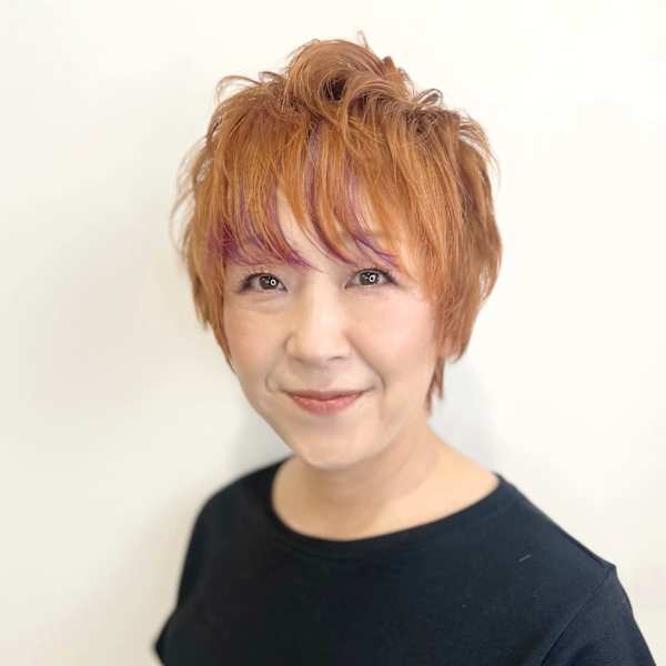 ショートレイヤースタイル×オレンジブラウンカラー