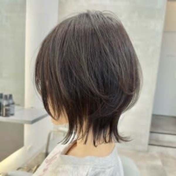 くびれが美しいネオウルフ ウルフカット ショートウルフ