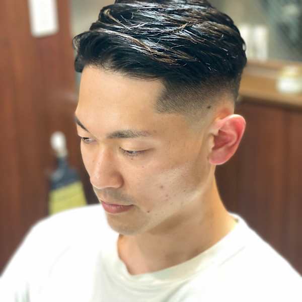 ツーブロックかきあげフェードスタイル