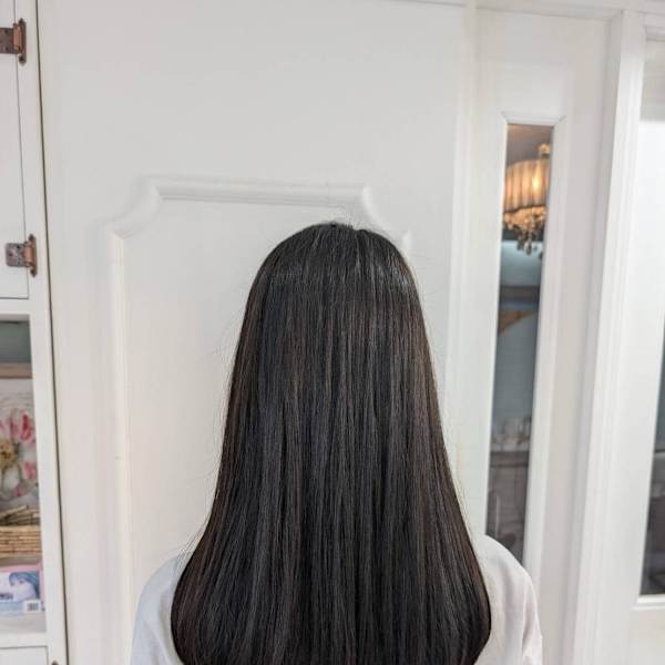 髪質改善（2枚目ビフォーあり）