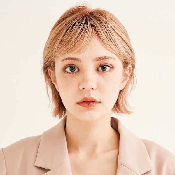 ショートボブ × ハイトーン