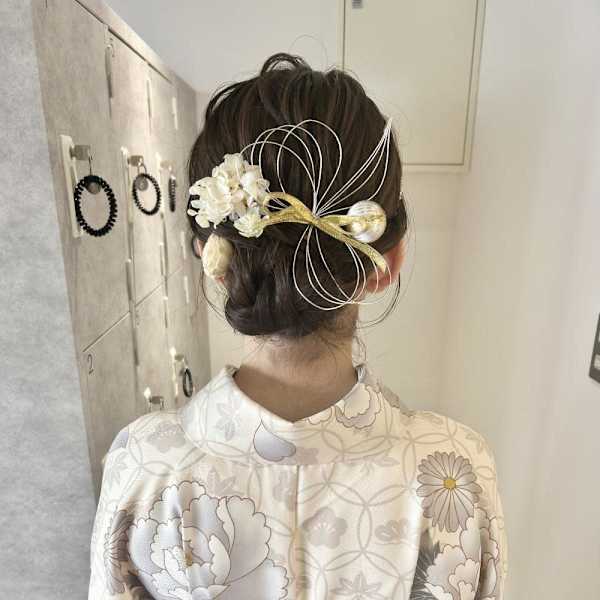 【Nanaka】ふわふわシニヨン＋袴着付け