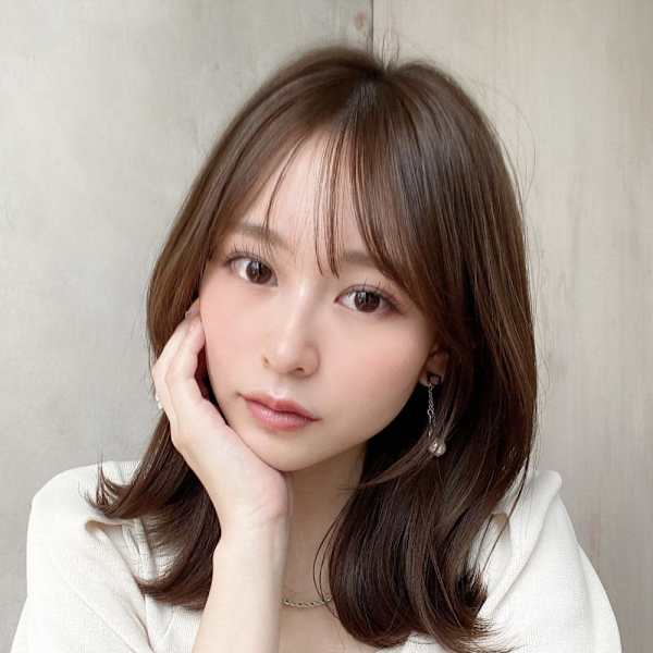 韓国風美髪外ハネボブくびれミディアムレイヤーワイドバング