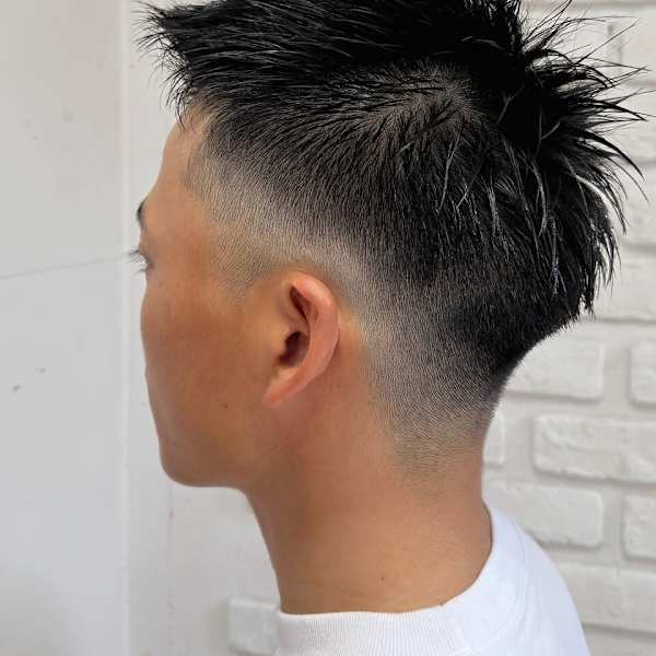 フェード/アップバング/ツーブロック/ビジネスショート|bilancia