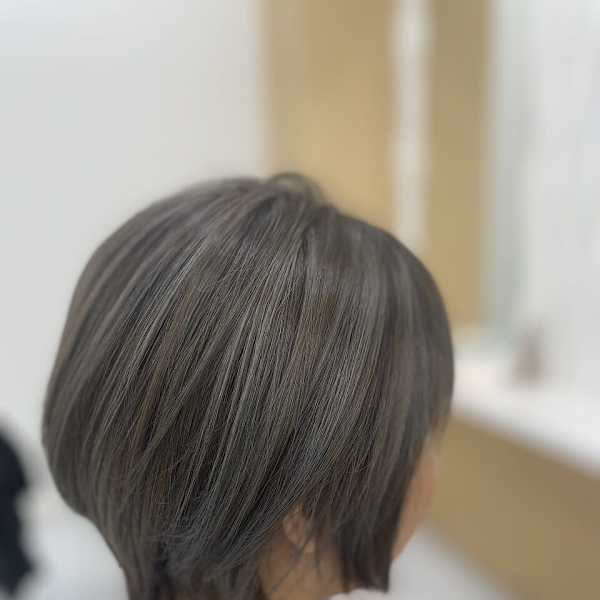 白髪ぼかしハイライトスタイル