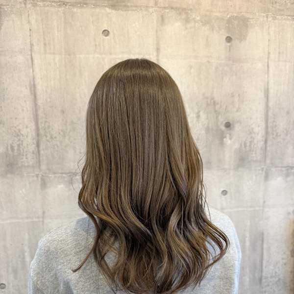 透明感ベージュカラー