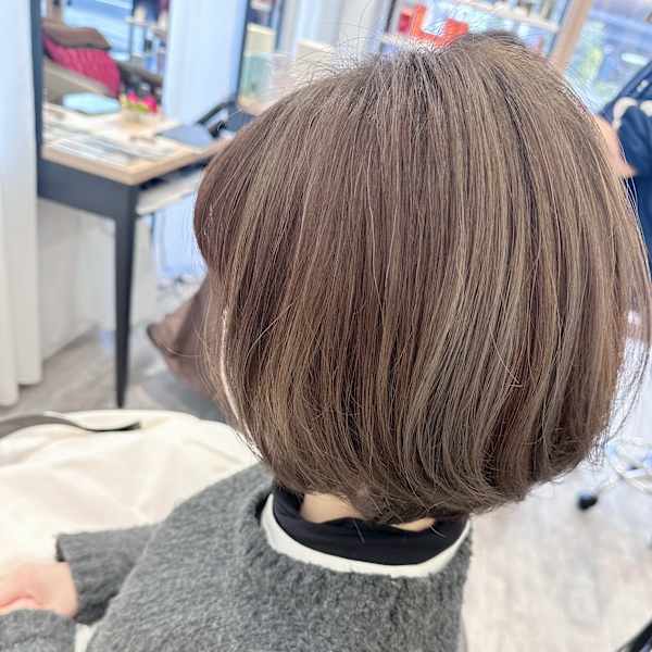 【髪質改善カラー】ハイライトにオリーブグレージュカラー