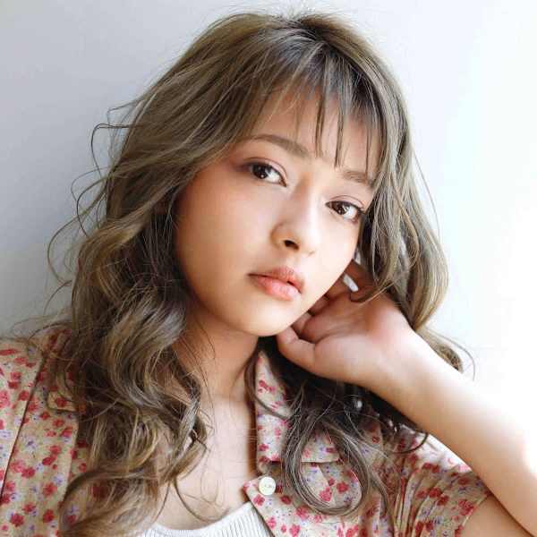 ハイライトグレージュロング