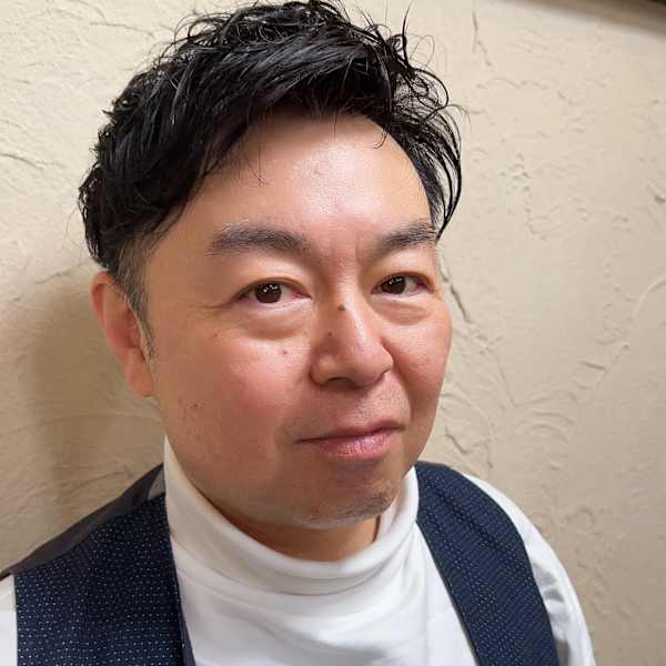ボブ＆ショート専門店 RIE【ボブアンドショートセンモンテン リエ】のスタッフ紹介。小瀧 滋久