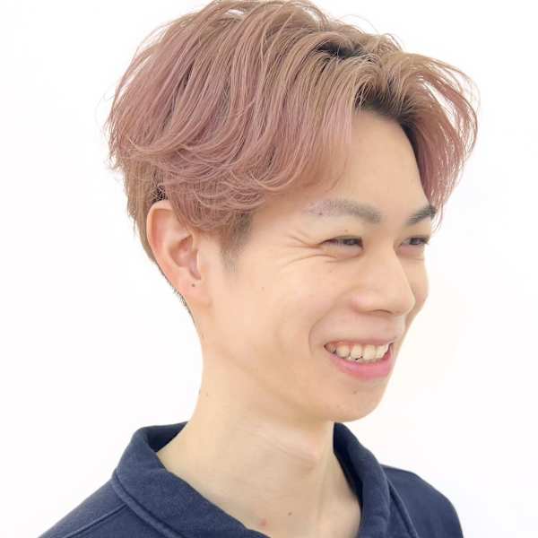 ピンクベージュ