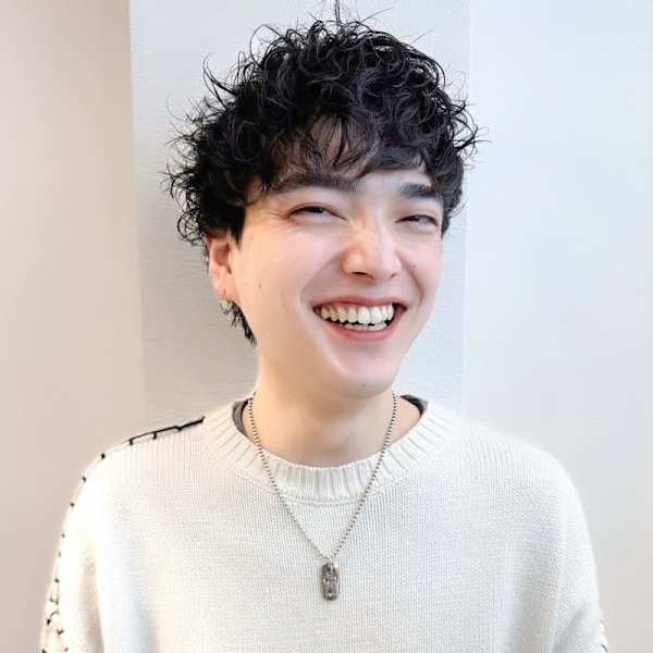 Lond avenir 北千住【ロンドアベニール キタセンジュ】のスタッフ紹介。渡邉 裕大
