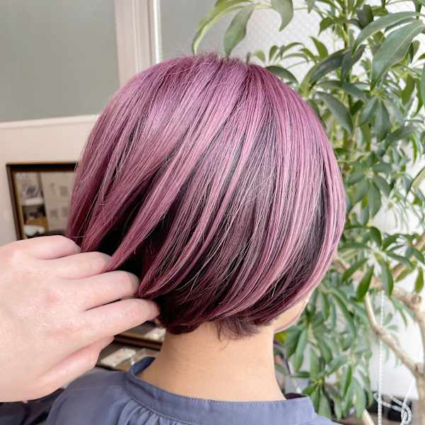 逆インナーカラー/ピンク×ピンク/ショートボブ