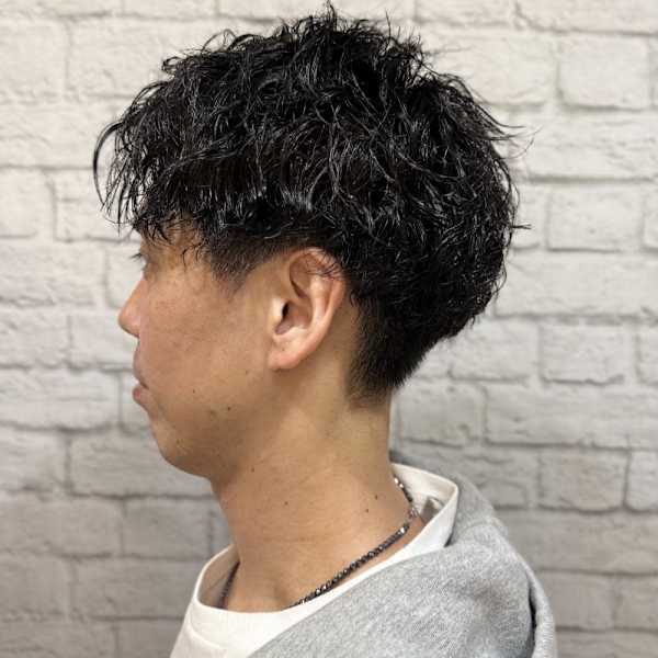 大人カジュアルなツイストスパイラル