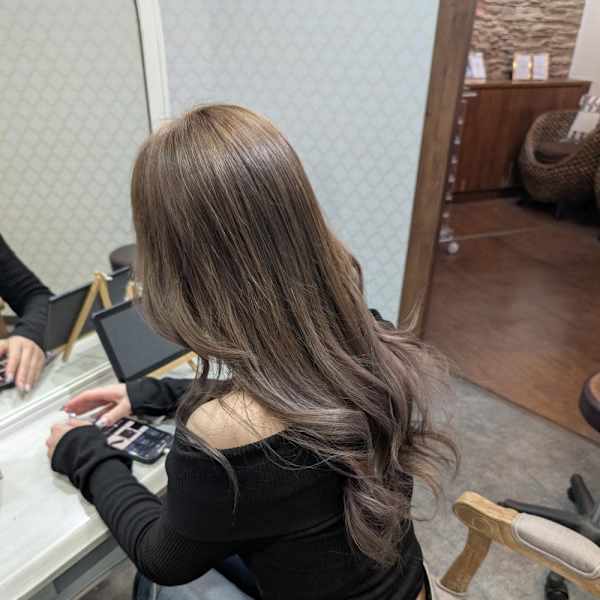 グレージュハイトーンスタイル