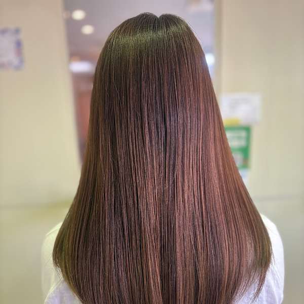 ★V字ロングレイヤー×うる艶トリートメント