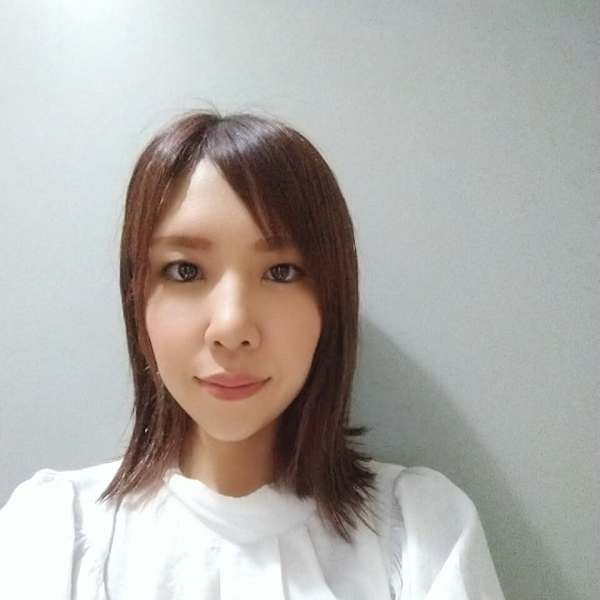 little 松山【リトル マツヤマ】のスタッフ紹介。村上 真以
