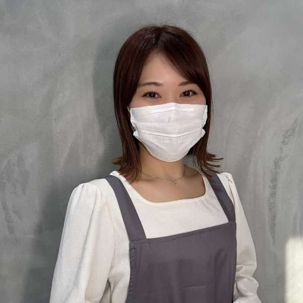 ネイルサロン Zina nail 豊洲3号店【パラジェル/フィルイン導入】【ネイルサロン ジーナネイルサンゴウテンパラジェルフィルインドウニュウ】のスタッフ紹介。イアン ネイル