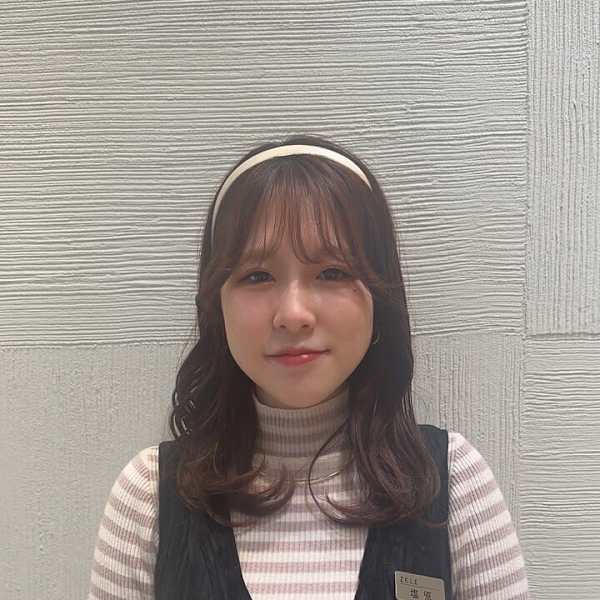 ZELE/AVEDA 浦和パルコ店【ゼル アヴェダ ウラワパルコテン】のスタッフ紹介。塩原 朱音