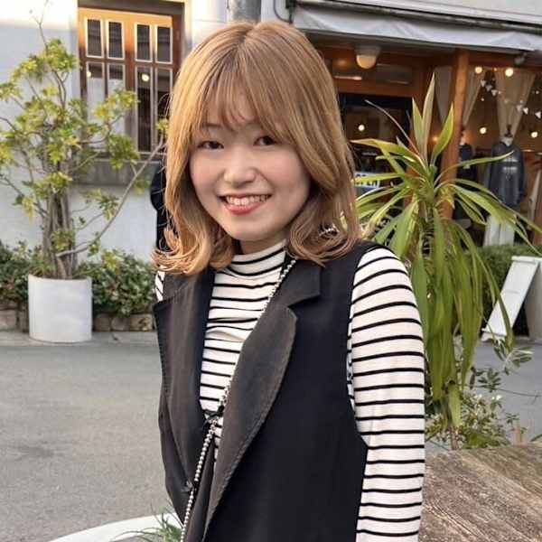 little×PORTO 三宮【リトルポルトサンノミヤ】のスタッフ紹介。あゆな
