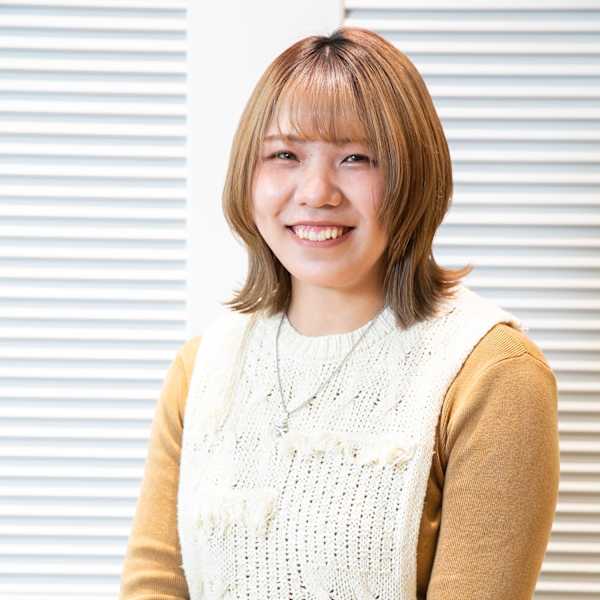 hair make nalu 荻窪西口 白山神社参道通り店【ヘアメイクナルオギクボニシグチハクサンジンジャサンドウドオリ】のスタッフ紹介。Kuribara