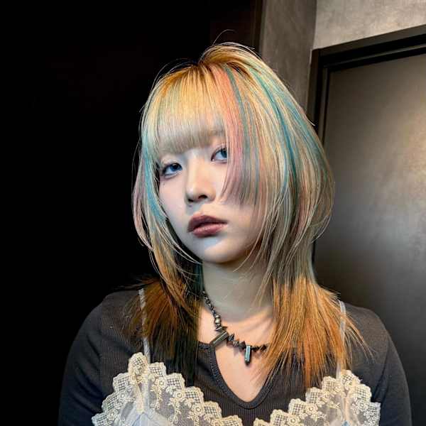 スラッシュカラー デザインカラー ハイトーン 表参道/原宿