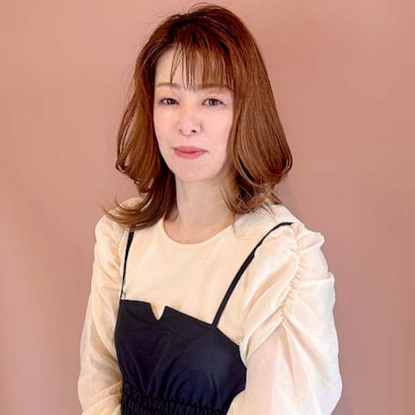 全席個室型美容室 GALLARIA Elegante各務原店【ゼンセキコシツガタビヨウシツ ガレリアエレガンテカカミガハラテン】のスタッフ紹介。川崎 喜代子