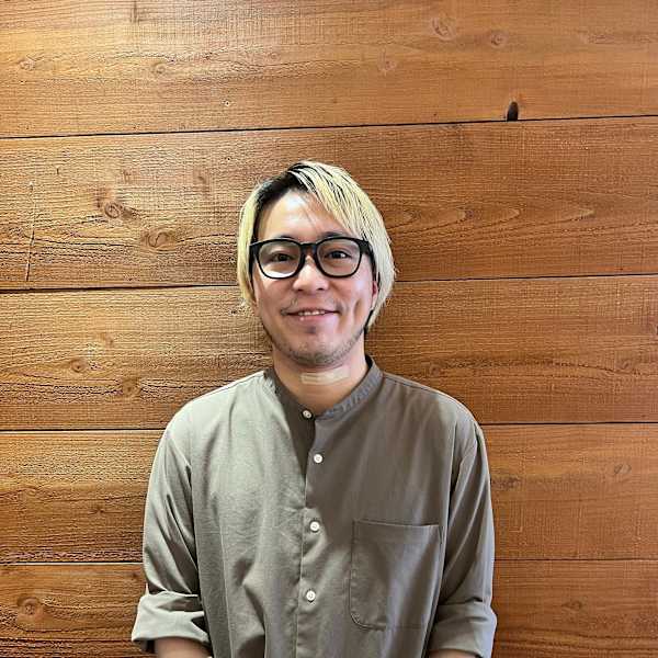 ALONS イオンタウン北島店【アロンズ イオンタウンキタジマテン】のスタッフ紹介。岩田