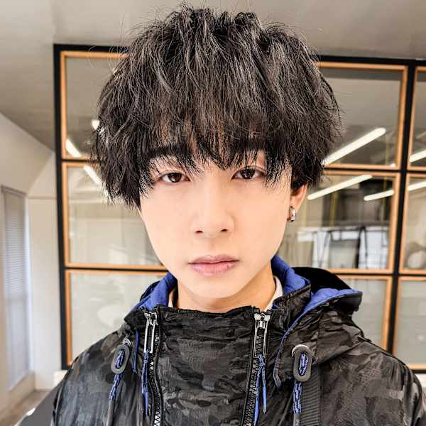 メンズ小顔ヘア/メンズカット/メンズパーマ/メンズ束感/波巻