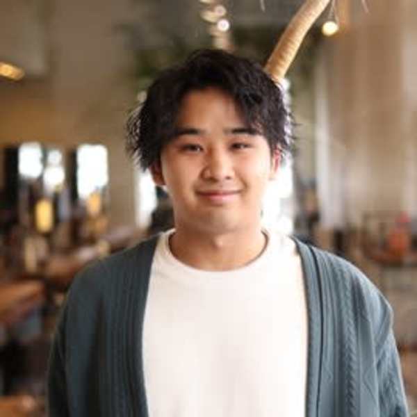 B-WORLD【ビーワールド】のスタッフ紹介。山内 楓