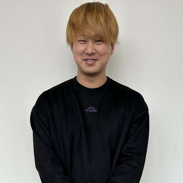 le:fro:m 獨協大学前店【レフラムドッキョウダイガクマエテン】のスタッフ紹介。一島 結翔