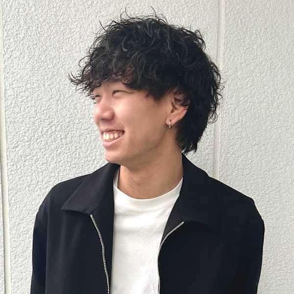 salon de joe【サロンドジョー】のスタッフ紹介。奥東 巧真