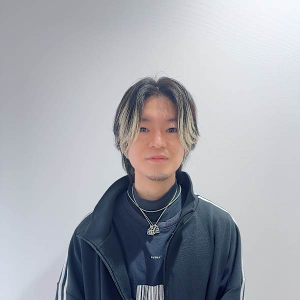 HAIR & MAKE EARTH 高田馬場店【ヘアメイクアース タカダノババテン】のスタッフ紹介。一ノ瀬凌