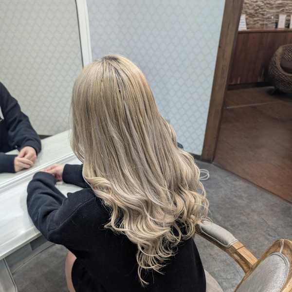 実は色落ちなんです。。