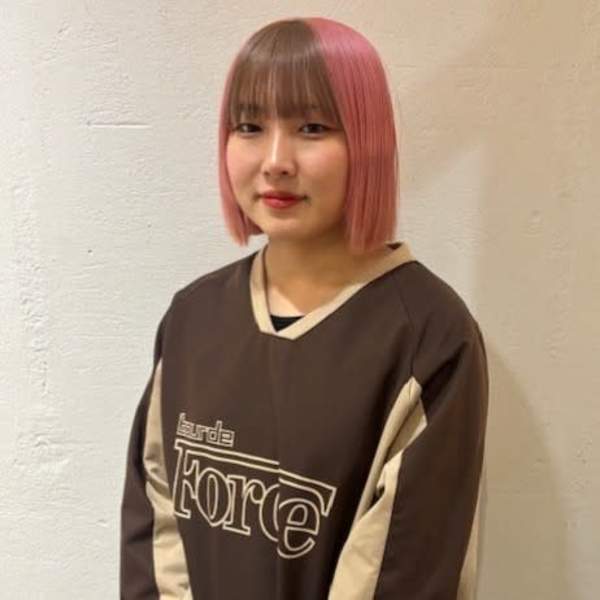 【全席半個室サロン】Natural 福岡天神店【ナチュラル フクオカテンジンテン】のスタッフ紹介。松岡 美紀
