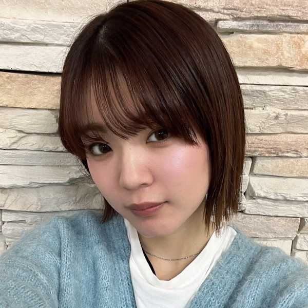 CREA【クレア】のスタッフ紹介。山本ほなみ