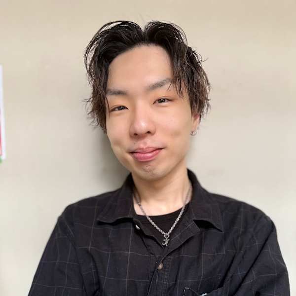 COVER HAIR bliss 川口東口駅前店【カバー ヘア ブリス】【カバー ヘア ブリス カワグチヒガシグチエキマエテン】のスタッフ紹介。土屋 凜
