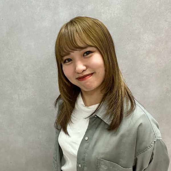 kotona hair&eyelash 竹ノ塚【コトナヘアーアンドアイラッシュタケノツカ】のスタッフ紹介。大久保玲奈