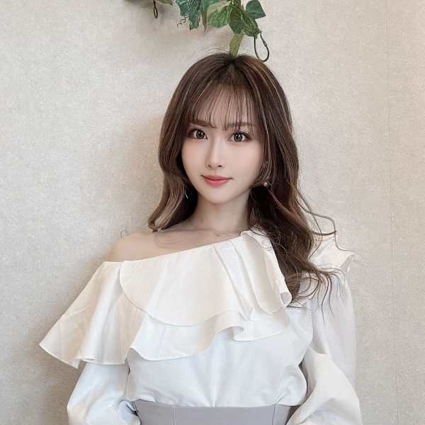 DAM hair garden【ダムヘアーガーデン】のスタッフ紹介。藤原沙耶
