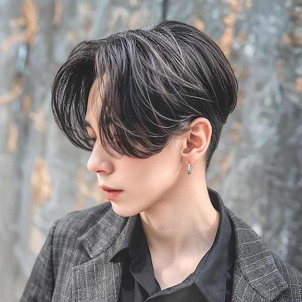 王道メンズニュアンスパーマ外ハネ無造作ハイトーンカラー|Euphoria 池袋東口駅前店