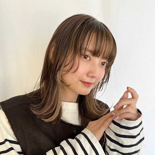 イヤリングカラー/くびれヘア/オリーブブラウン 