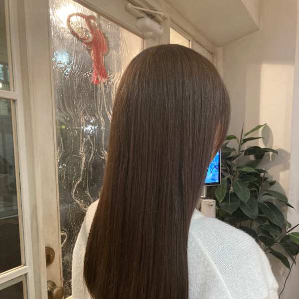 ストレートロング美髪タイトストレート透け感マロンベージュ