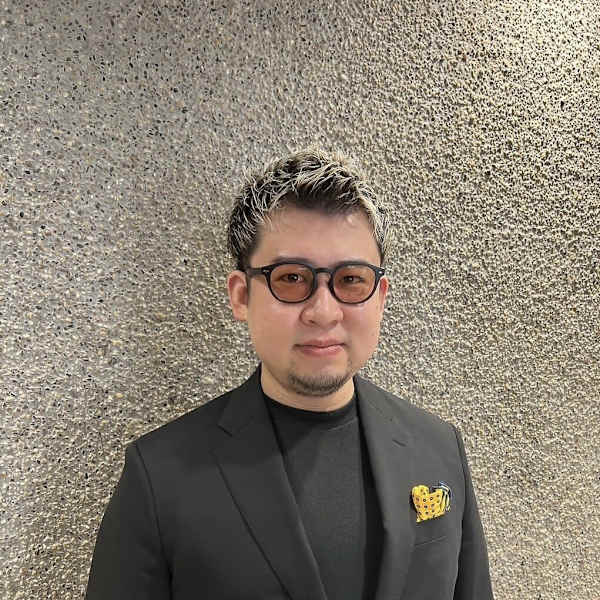 髪質改善 個室サロン LUNAS 福岡天神【4月上旬NEW OPEN(予定)】【カミシツカイゼン コシツサロン ルナス フクオカテンジン】のスタッフ紹介。森田 将志