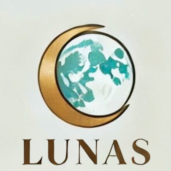 髪質改善 個室サロン LUNAS 福岡天神【4月上旬NEW OPEN(予定)】【カミシツカイゼン コシツサロン ルナス フクオカテンジン】のスタッフ紹介。rin