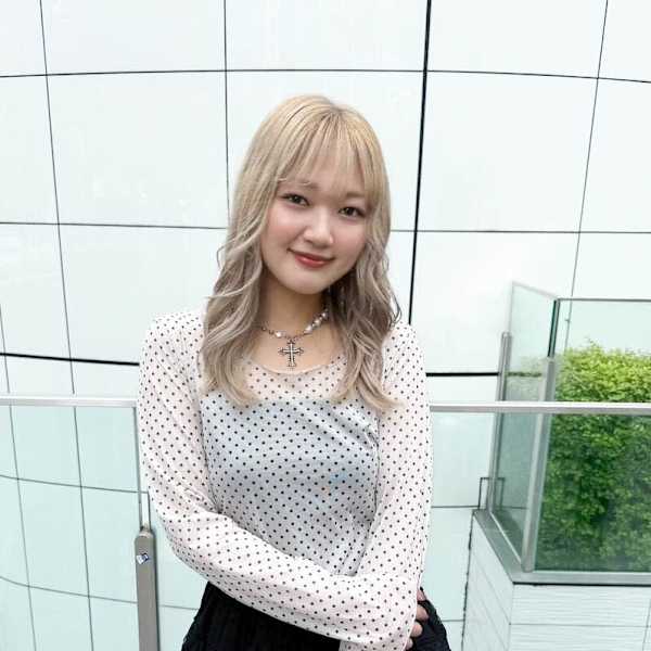 Lolonois 梅田【ロロネー ウメダ】のスタッフ紹介。浜田 華埜