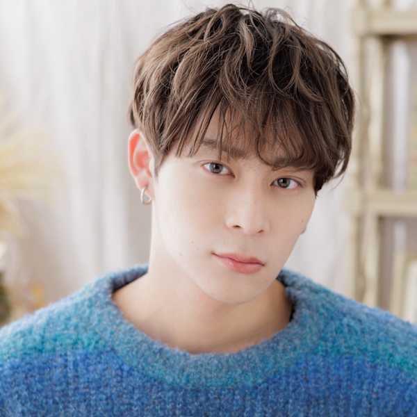 ニュアンスデザインくせ毛風フェザーショート フェザーパーマ