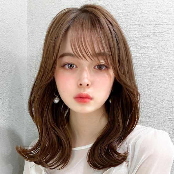美髪ミディアムストレート寒色系カラー極細ハイライト  