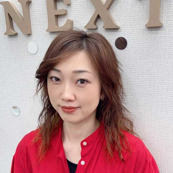 hair place next【ヘアープレイスネクスト】のスタッフ紹介。石澤 友子