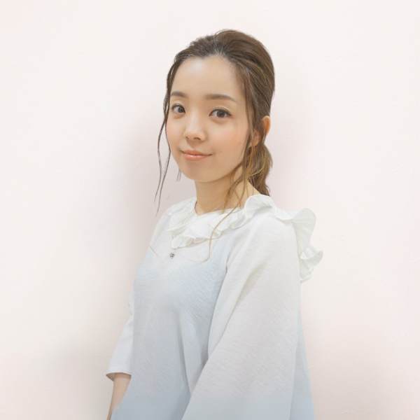 HAIR MAKE age 天神西通り店【ヘアメイク アージュ テンジンニシドオリテン】のスタッフ紹介。筧 紗苗