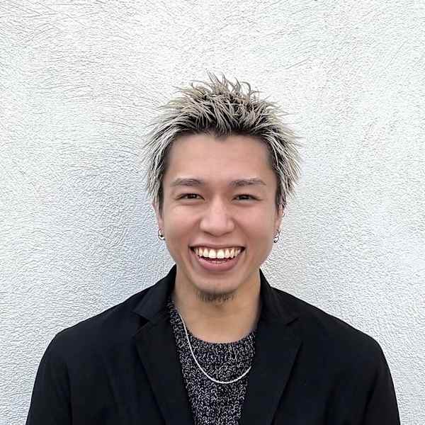 Hair Signature【ヘアーシグネチャー】のスタッフ紹介。REN